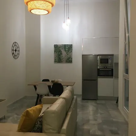 Nuevo En Casa Tipo Palacio Apartment Cadiz